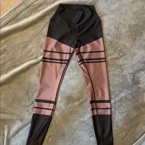 Alo high waist air lift legging.  Marathon print.